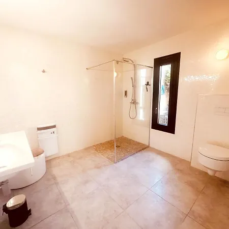 Les Madones 公寓 尼姆