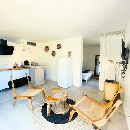 Les Madones شقة