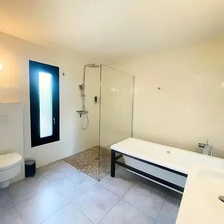 Les Madones 公寓 *