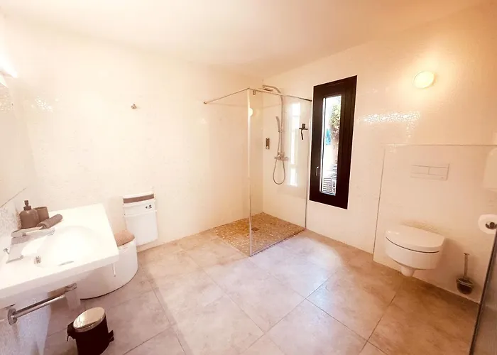 Les Madones Apartman Nîmes