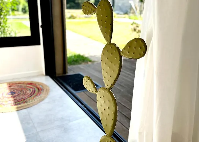 Les Madones شقة نيم