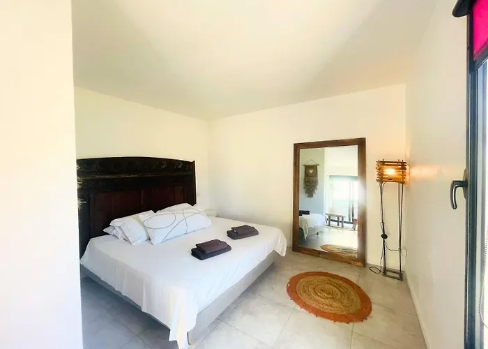 Les Madones * نيم